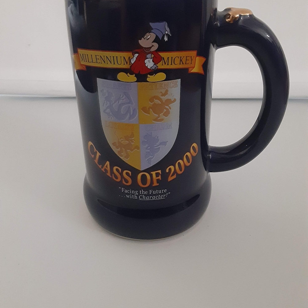 Disney Millennium Mickey Class of 2000 Mug - Black and Gold